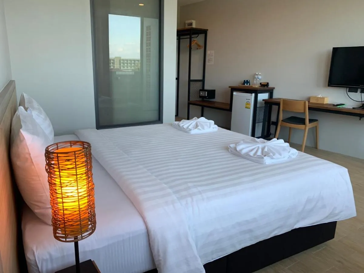 Atom Phuket Hotel -Sha Plus Nai Yang Beach Tayland