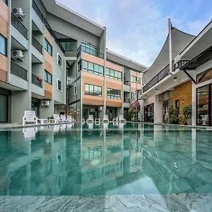 Phuket Airport Place - Sha Plus Hotell